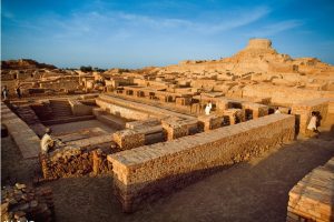 اولین استخر جهان