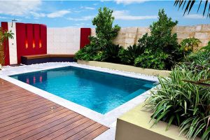 استخر شنا کوچک